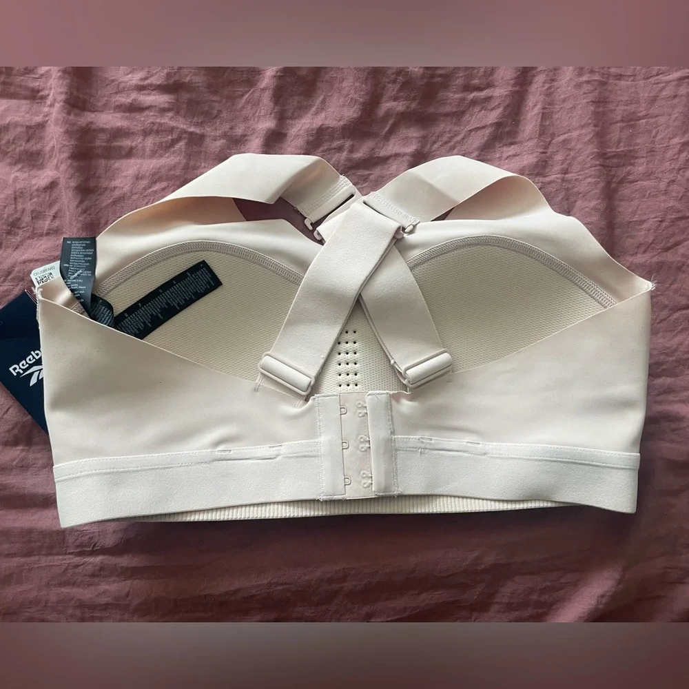 Reebok Sports Bra-NWT - Picture 3 of 7